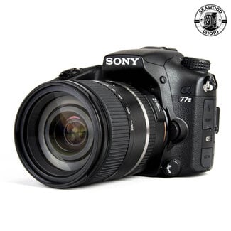 Sony Sony A77 II 24.3mp w/Tamron 28-300mm EXCELLENT