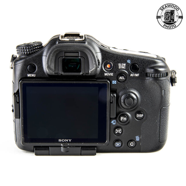 Sony A77 II 24.3mp w/Tamron 28-300mm EXCELLENT