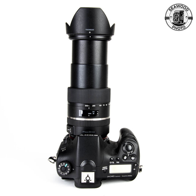 Sony A77 II 24.3mp w/Tamron 28-300mm EXCELLENT