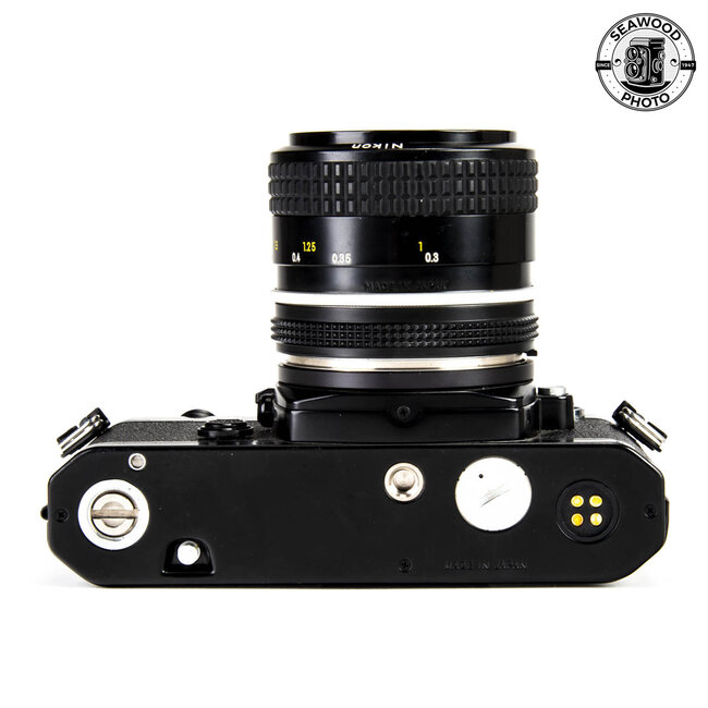 Nikon FM (Black) w/ 35mm f/2 Ai GOOD+