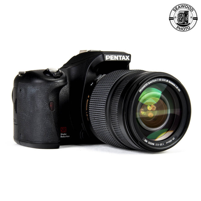 Pentax K100 D 6.1mp w/Promaster 28-300mm Zoom EXCELLENT