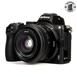 Nikon Nikon Z5 24.3MP w/ Z 24-50mm f/4-6.3 EXCELLENT