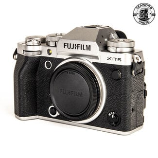 Fujifilm Fujifilm X-T5 (Silver) Body Only EXCELLENT