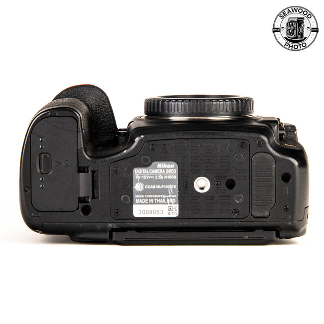 Nikon D850 45.7MP FX Body Only EXCELLENT