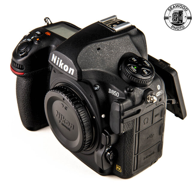 Nikon D850 45.7MP FX Body Only EXCELLENT