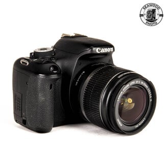 Canon Canon EOS Rebel T3i 18mp w/EF 18-55mm IS  GOOD+