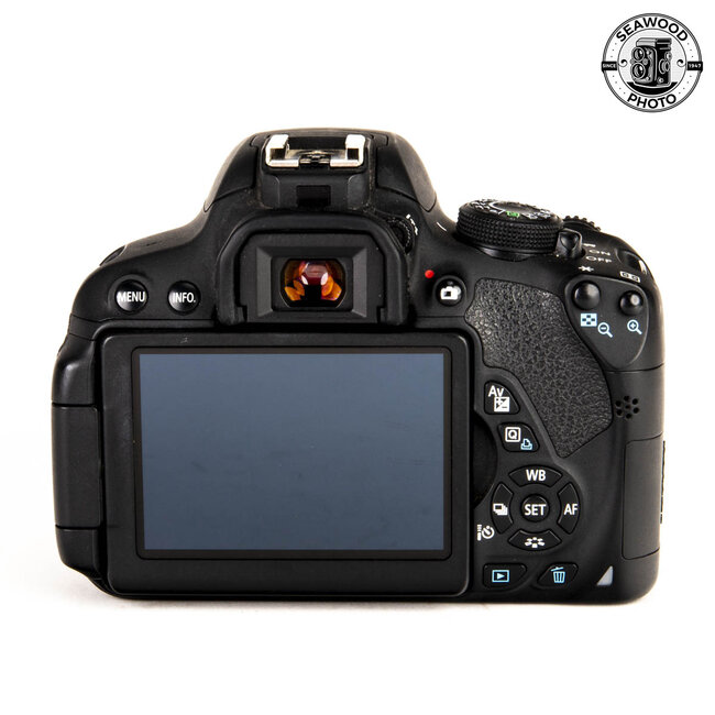 Canon EOS Rebel T3i 18mp w/EF 18-55mm IS  GOOD+