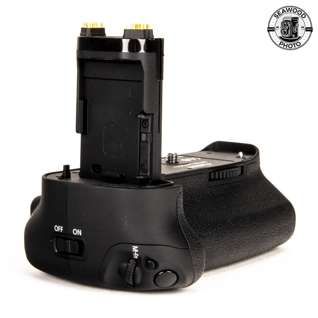 Canon BG-E11 Battery Grip for EOS 5D Mark III, 5DS, & 5DS R LIKE NEW