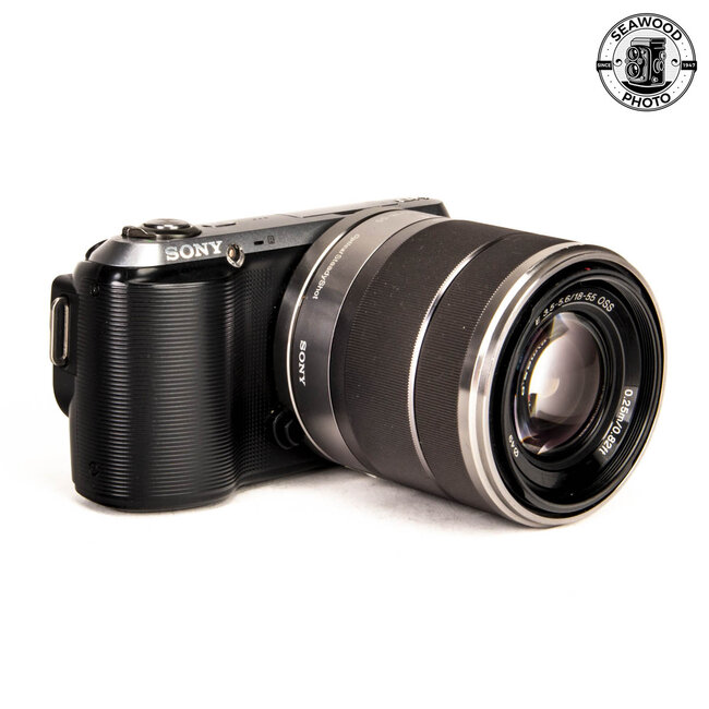 Sony NEX-C3 16.2MP w/18-55mm GOOD