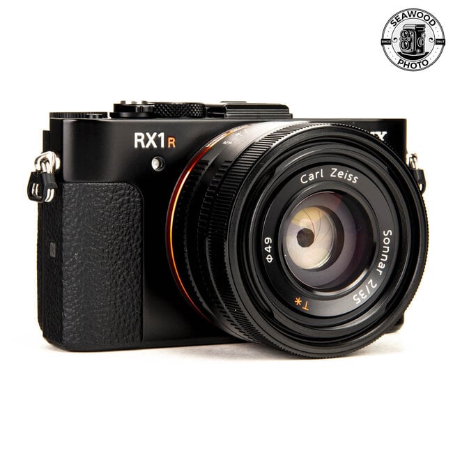 Sony Cyber-Shot RX1R II 42.4MP Full Frame EXCELLENT