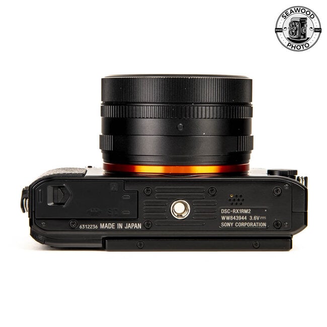 Sony Cyber-Shot RX1R II 42.4MP Full Frame EXCELLENT