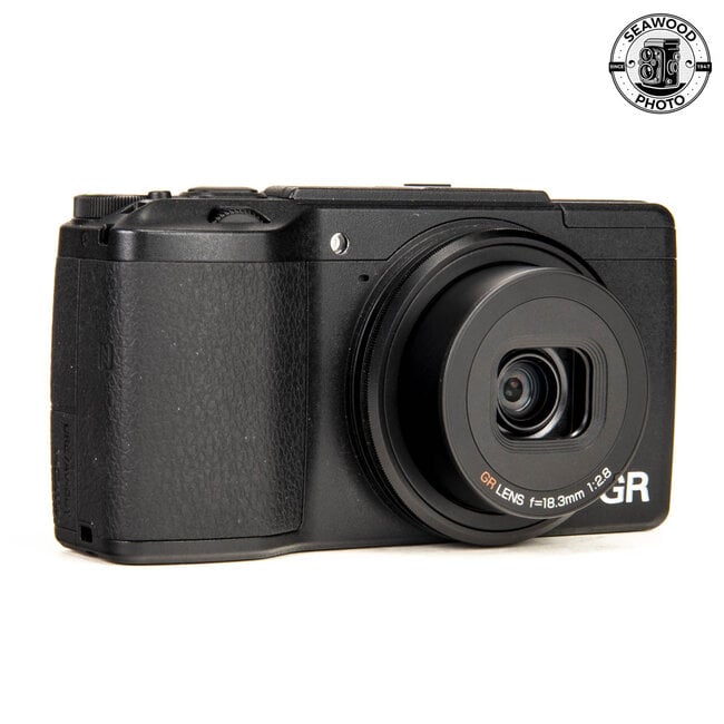Ricoh GR II 16.2MP w/ 18mm f/2.8 LIKE NEW