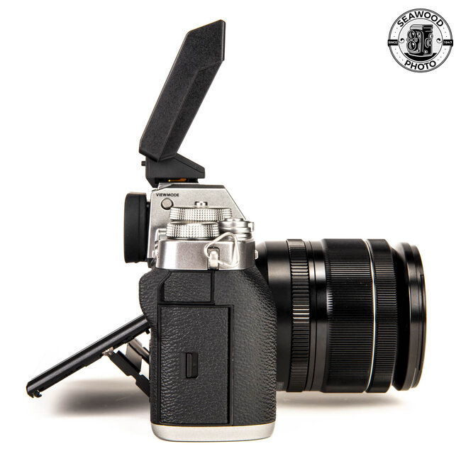 Fujifilm X-T3 w/ XF 18-55mm f/2.8-4 R LM OIS GOOD+