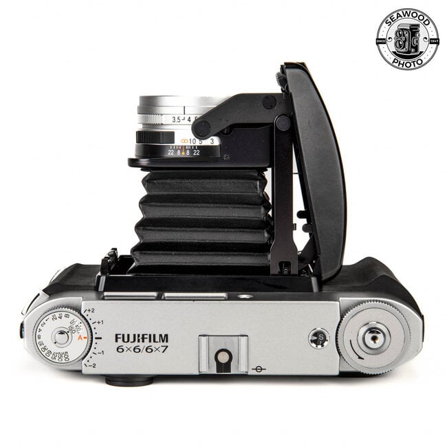 Fujifilm GF670 Professional (Silver) 6x6/6x7 EXCELLENT