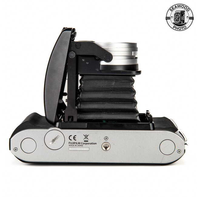 Fujifilm GF670 Professional (Silver) 6x6/6x7 EXCELLENT