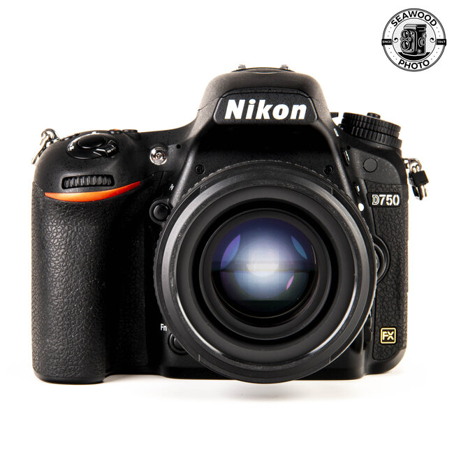 Nikon D750 FX 24.3mp w/Nikkor 50mm f/1.4G Low Shutter Count EXCELLENT