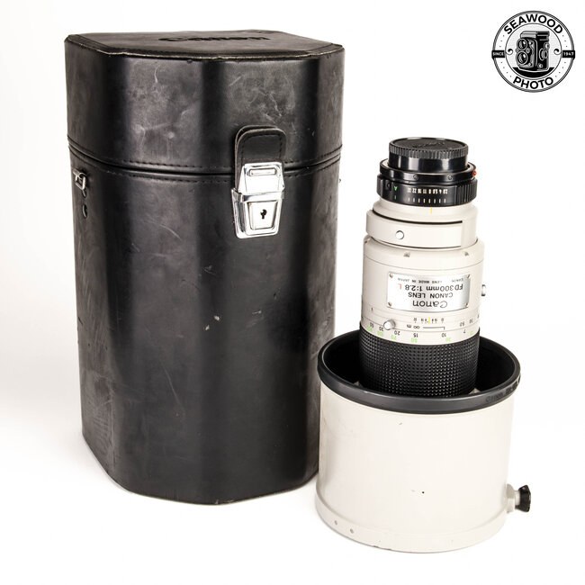 Canon FD 300mm f2.8 L w/Case GOOD