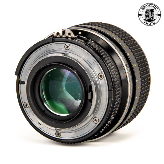 Nikon Nikkor 85mm f/1.8 Ai GOOD