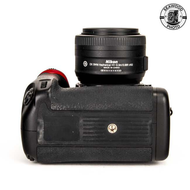 Nikon D7000 16.2MP w/ DX 35mm f/1.8 G GOOD+