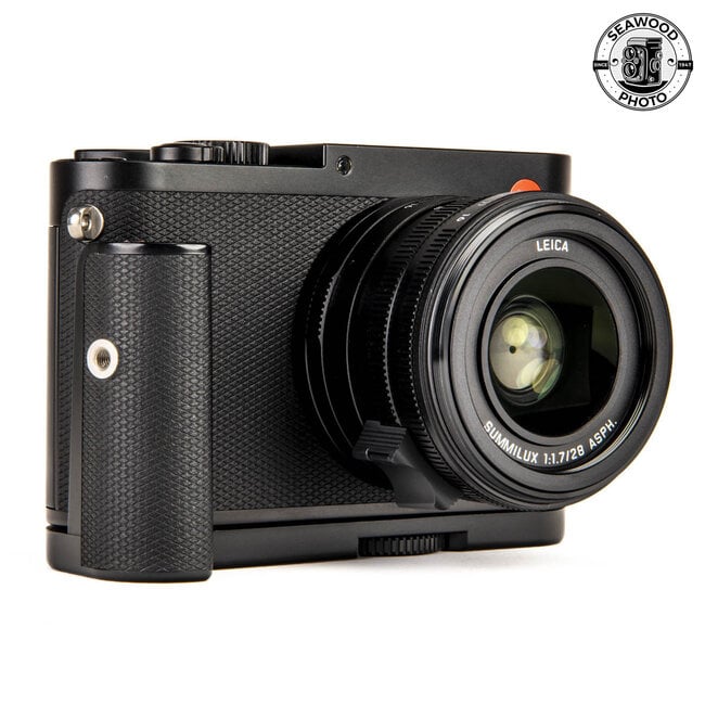 Leica Q Typ 116 w/ Accessories EXCELLENT