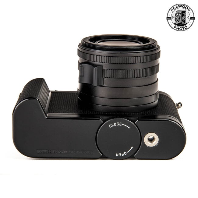 Leica Q Typ 116 w/ Accessories EXCELLENT