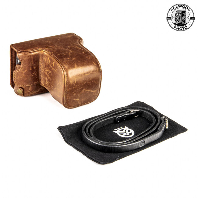 Leica Q Typ 116 w/ Accessories EXCELLENT