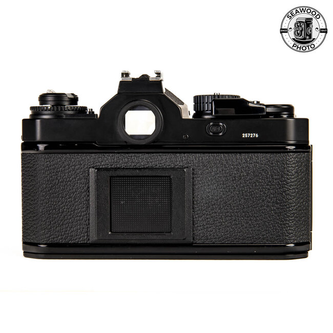 Nikon FM3A w/ Voigtlander Ultron 40mm f/2 SL EXCELLENT