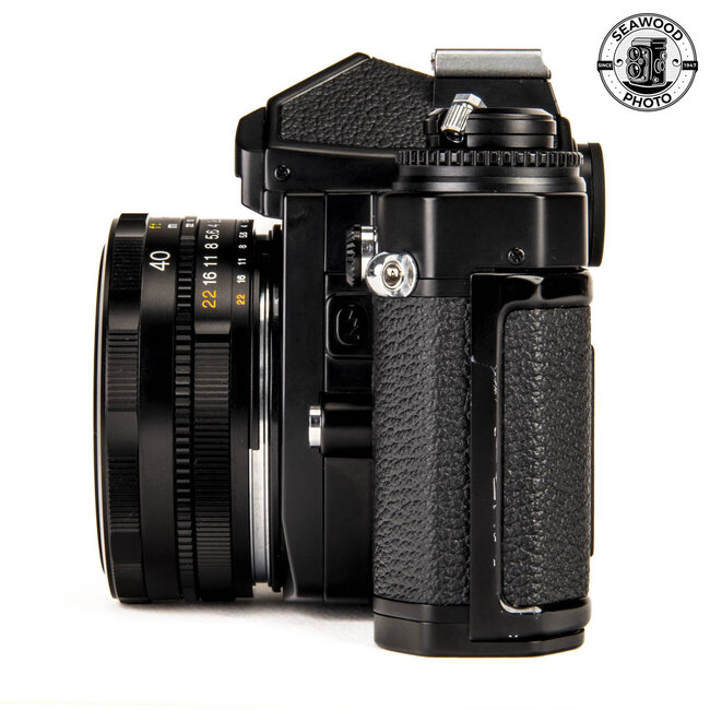 Nikon FM3A w/ Voigtlander Ultron 40mm f/2 SL EXCELLENT