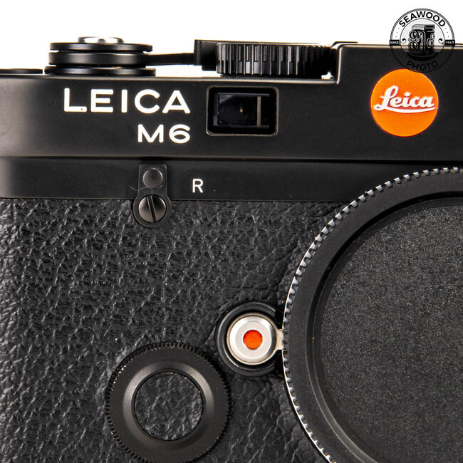 Leica M6 Black 0.72 10404 Like New