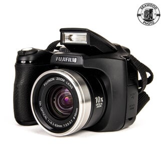 Fuji FinePix S700 7.1MP GOOD