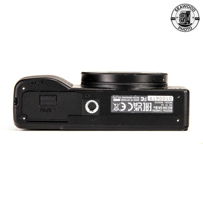 Ricoh GR IIIx HDF 24MP GOOD-