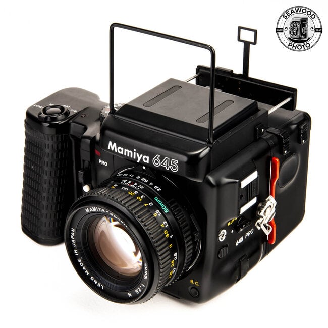 Mamiya 645 PRO w/ Sekor C 80mm f/2.8 & Power Winder GOOD+