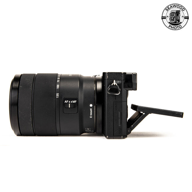 Sony a6300 24.2MP w/ 18-135mm f/3.5-5.6 GOOD-