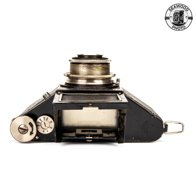 Exakta A  Early 127 Camera with Mystery Lens READ