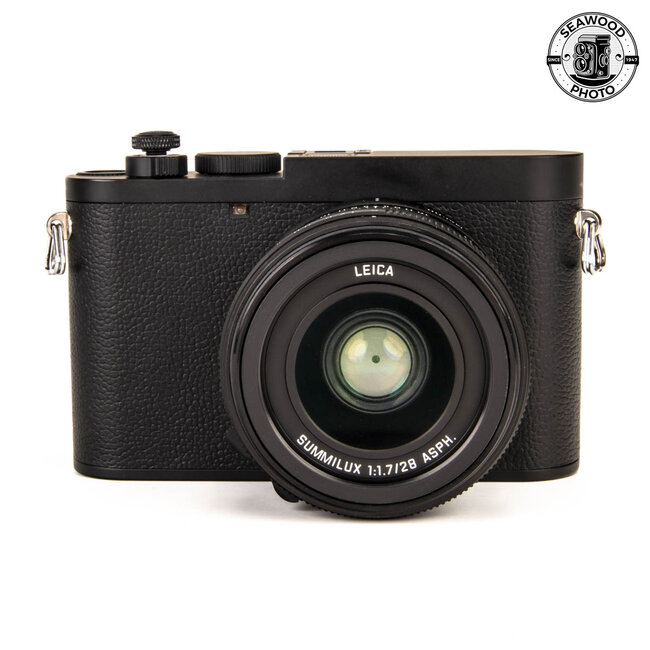 Leica Q3 Monochrom w/Helium HE3 Grip EXCELLENT