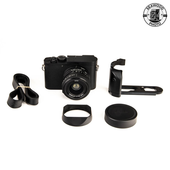 Leica Q3 Monochrom w/Helium HE3 Grip EXCELLENT