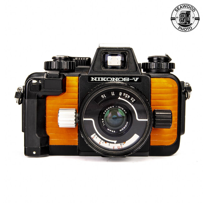 Nikonos V w/ 35mm f/2.8 FOR PARTS