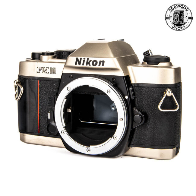 Nikon FM10 35mm SLR Body Only FOR PARTS