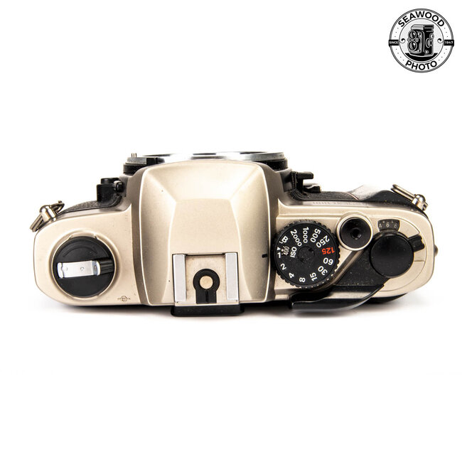 Nikon FM10 35mm SLR Body Only FOR PARTS