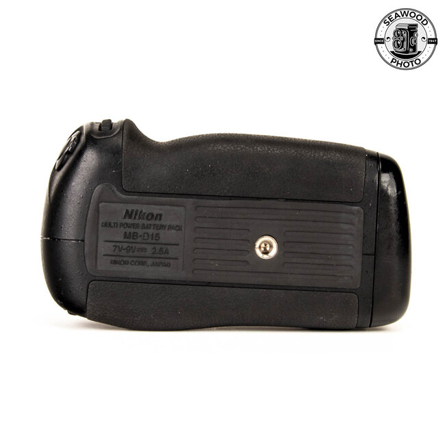 Nikon MB-D15 Battery Pack GOOD