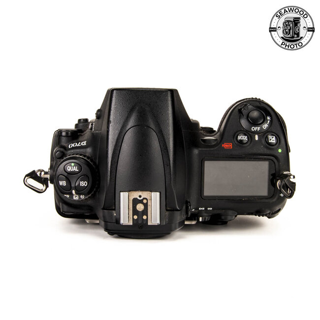 Nikon D700 12MP Body Only FOR PARTS