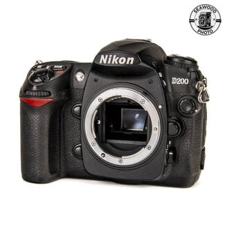 Nikon Nikon D200 10.2MP Body Only GOOD