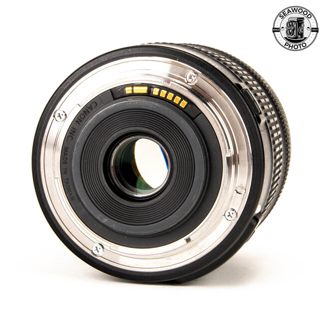 Canon EF-S 18-135mm f/3.5-5.6 IS STM GOOD-