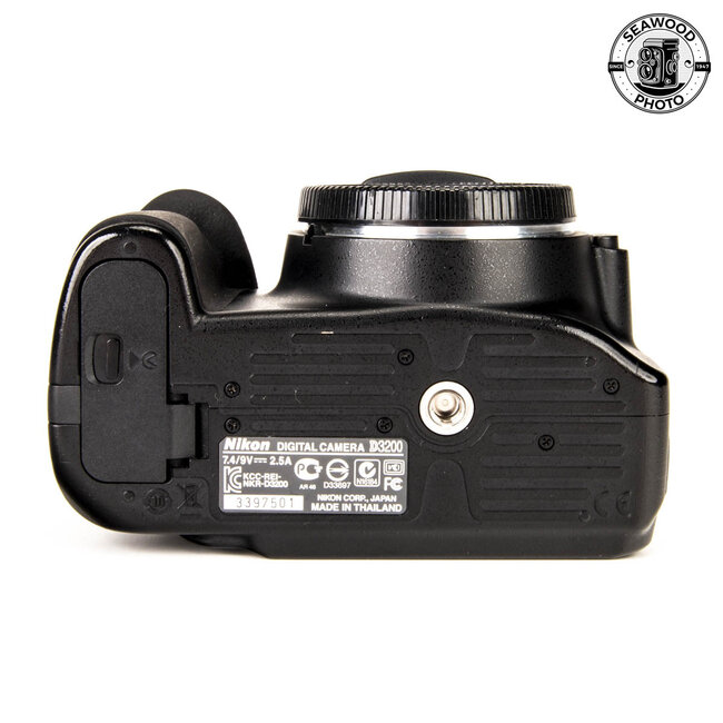 Nikon D3200 24.2 MP Body Only GOOD