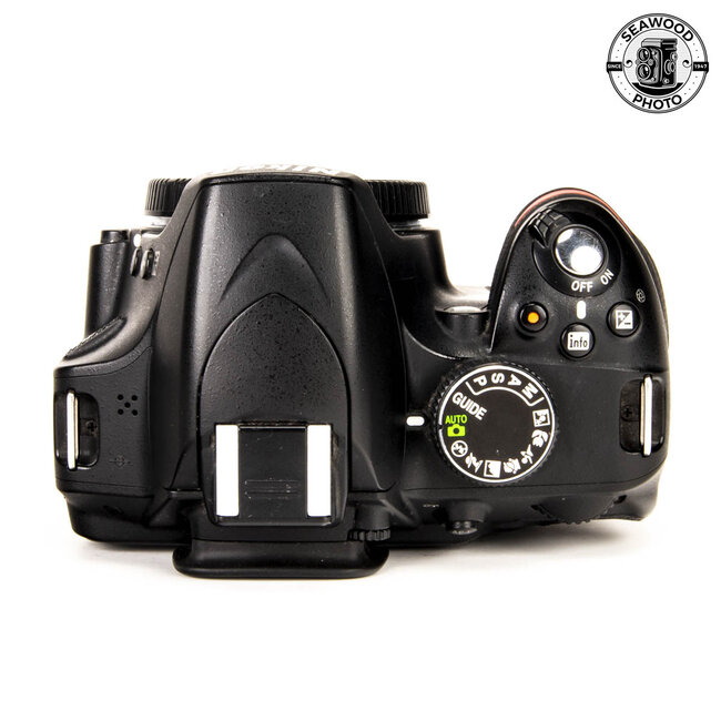 Nikon D3200 24.2 MP Body Only GOOD