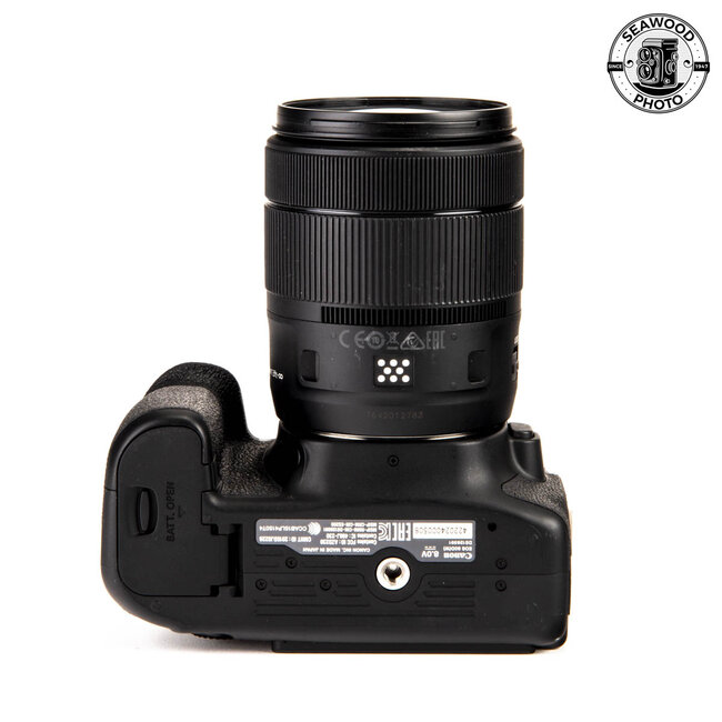 Canon 80D 24.2MP w/ EF-S 18-135mm EXCELLENT