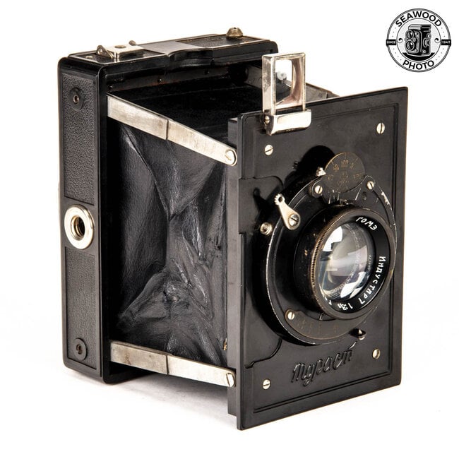 Gomz Turist 6.5X9CM Strut Folding Camera w/105mm f/3.5 Industar AS-IS