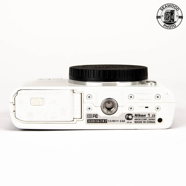 Nikon 1 J3 14.2MP Body Only GOOD-