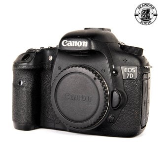 Canon Canon 7D Body Only 18MP Digital SLR Camera GOOD