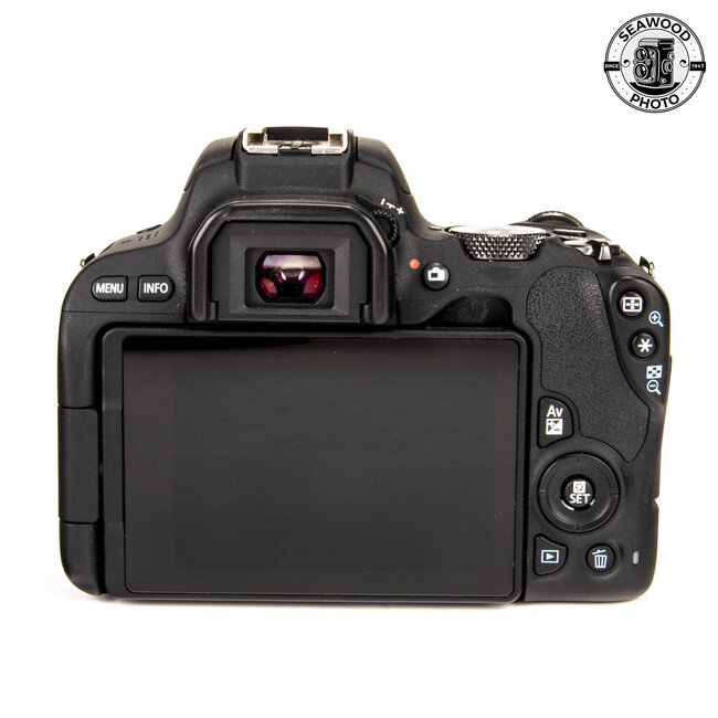 Canon EOS Rebel SL2 w/18-55mm IS Under 2500 Shots EXCELLENT